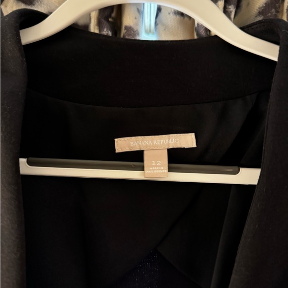 Banana Republic Black Blazer - Picture 2 of 4